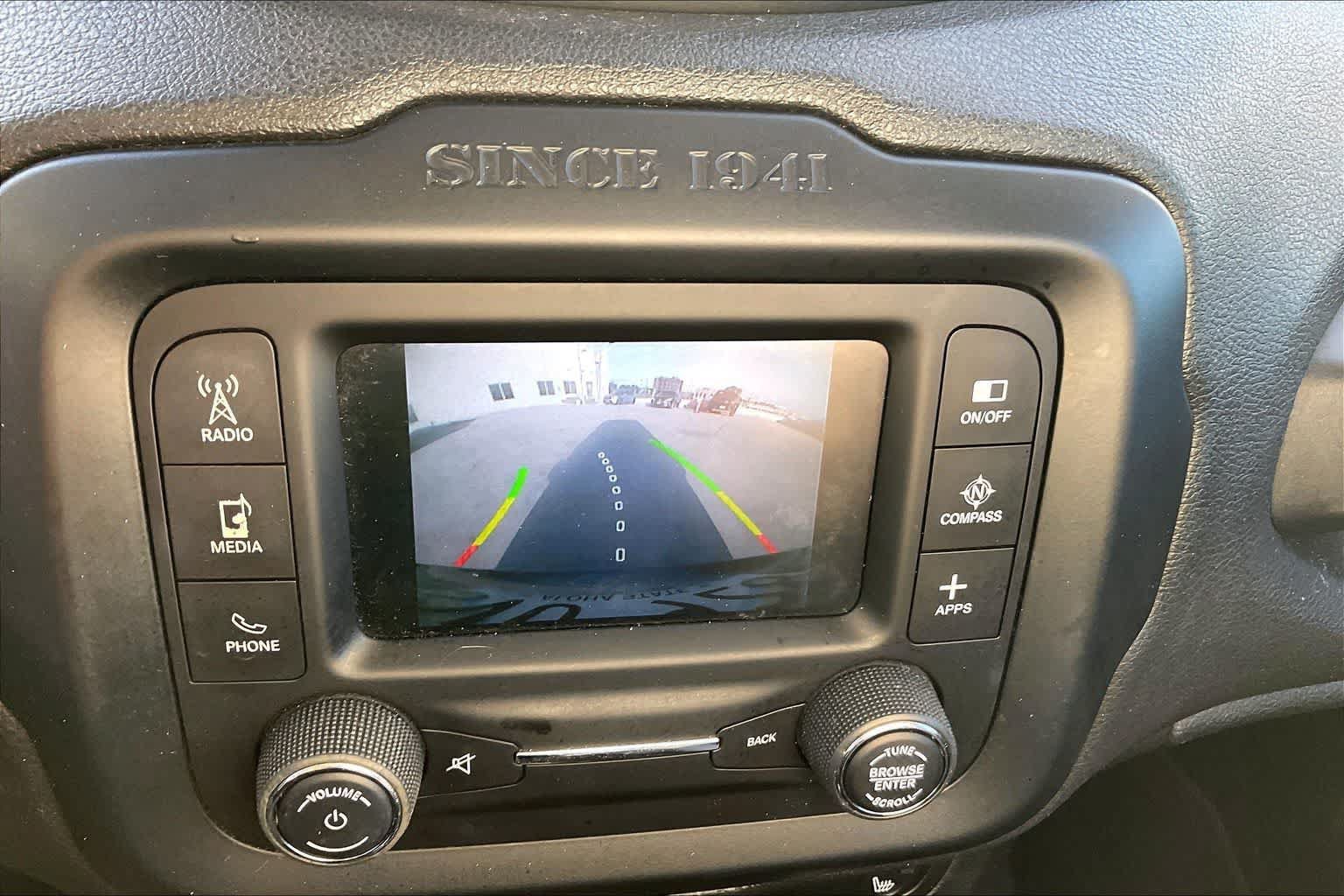 Used 2016 Jeep Renegade Limited FWD image 26