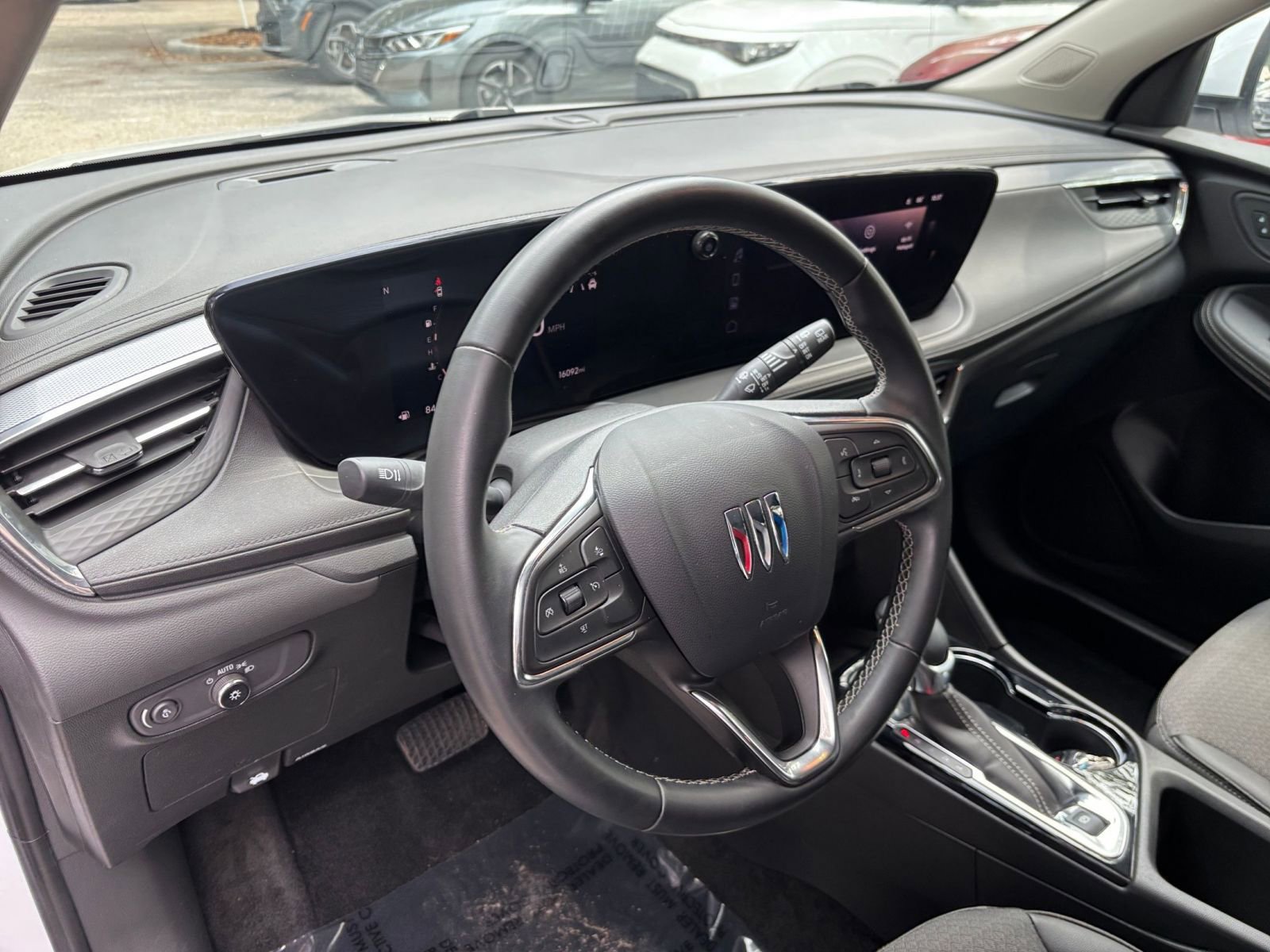 Used 2025 Buick Encore GX Preferred FWD image 33