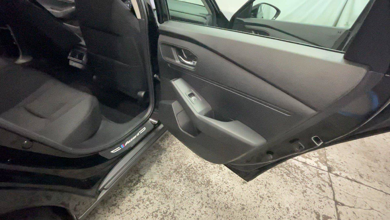 Used 2025 Honda Accord SE image 22
