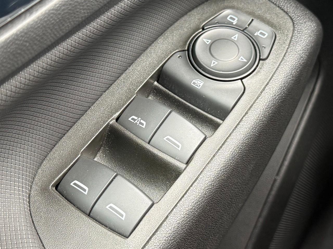 Used 2023 Chevrolet Equinox RS image 21