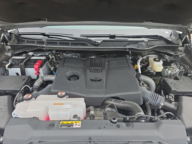 Used 2025 Toyota Tundra Limited image 29