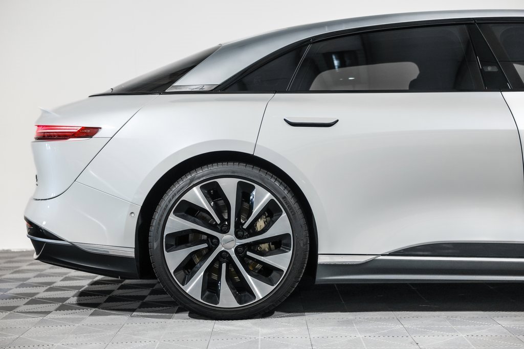 Used 2022 Lucid Air Grand Touring image 2