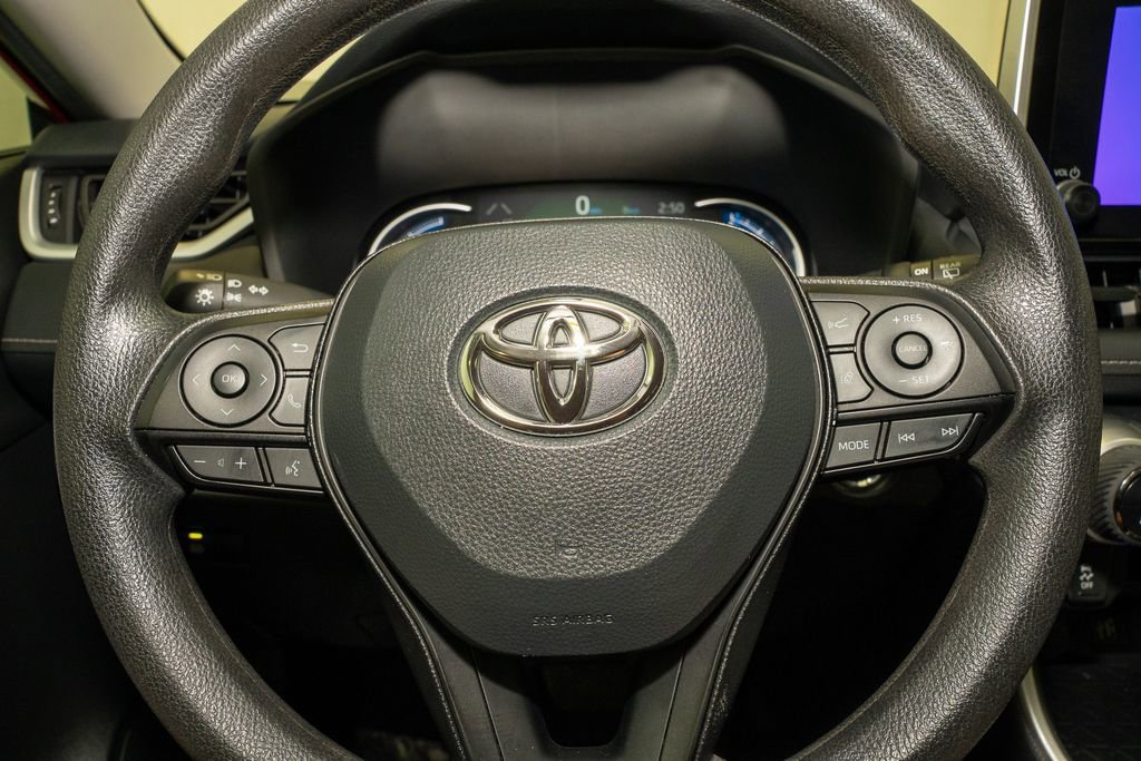 Used 2024 Toyota RAV4 XLE image 16