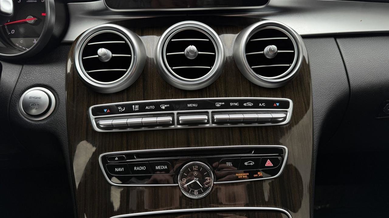 Used 2018 Mercedes-Benz C 300 Sedan image 50