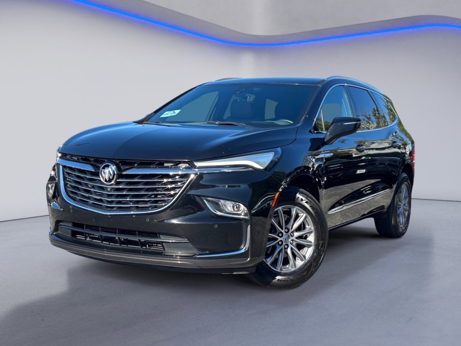 Used 2024 Buick Enclave Premium image 2
