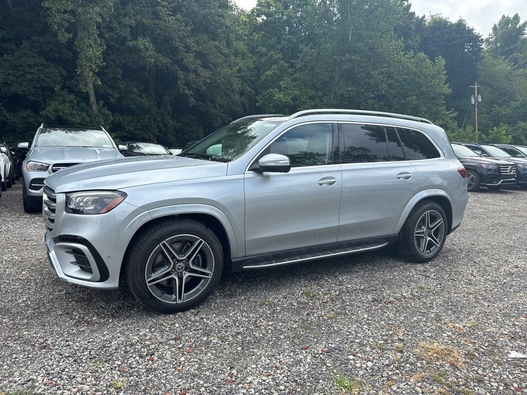 New 2026 Mercedes-Benz GLS 450 4MATIC image 4