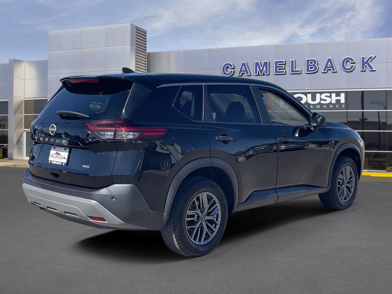 Used 2023 Nissan Rogue S image 6