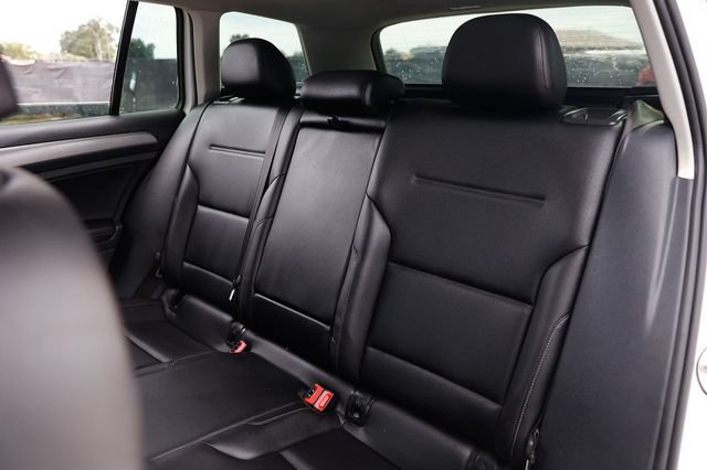 Used 2017 Volkswagen Golf SE FWD image 11