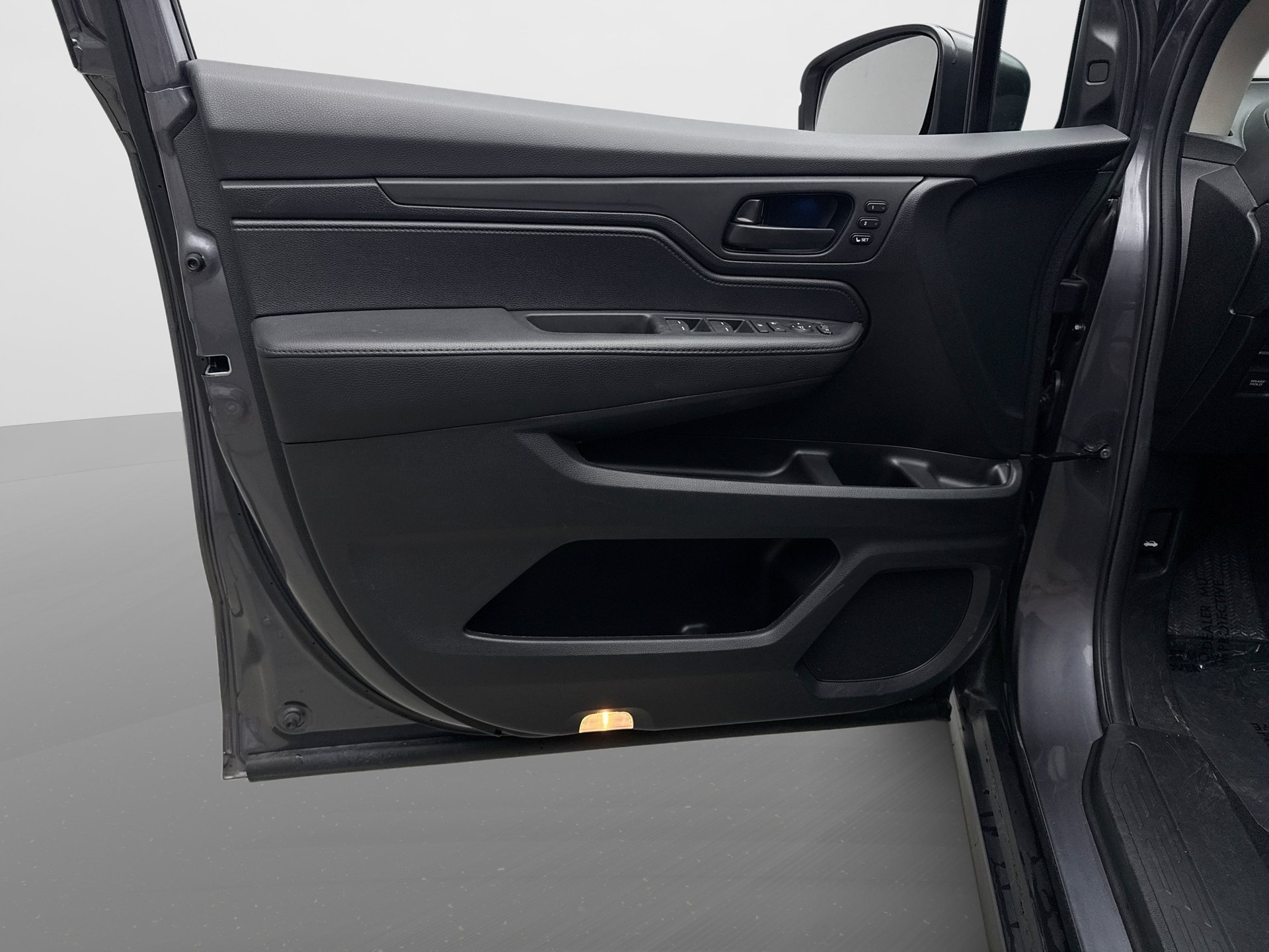 Used 2025 Honda Odyssey EX-L image 9