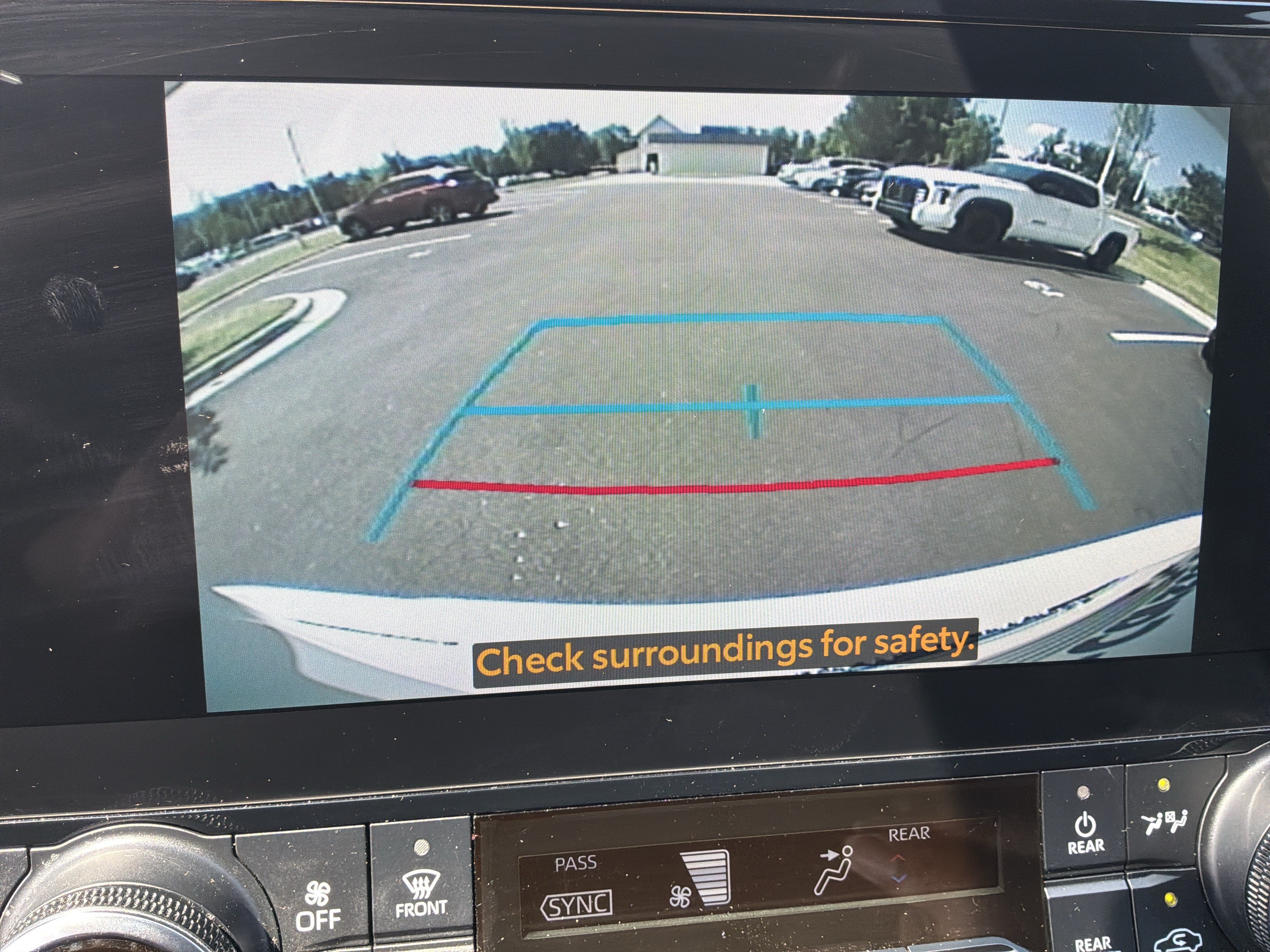 Used 2023 Toyota Highlander XSE FWD image 25