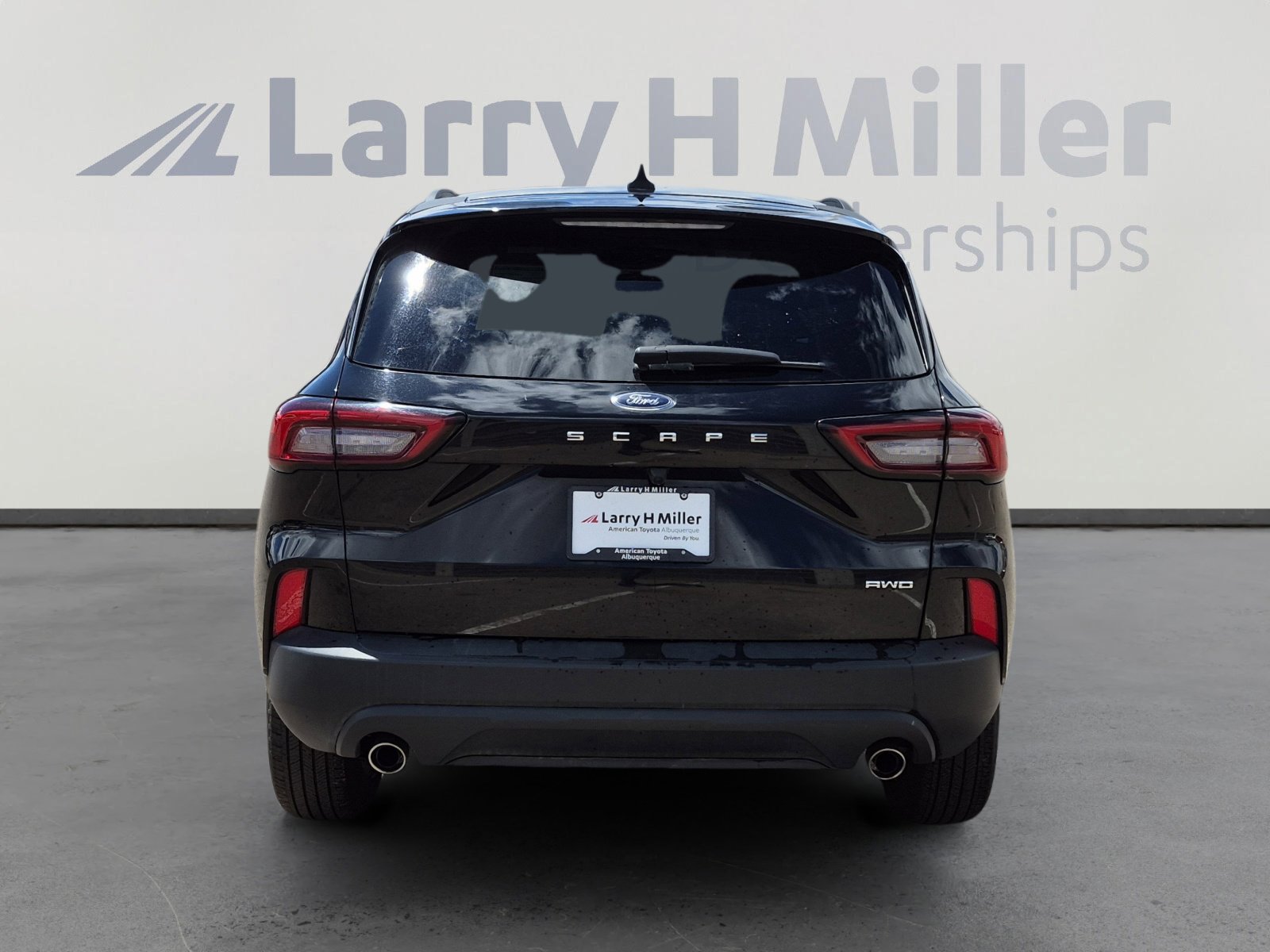 Used 2025 Ford Escape ST-Line image 4