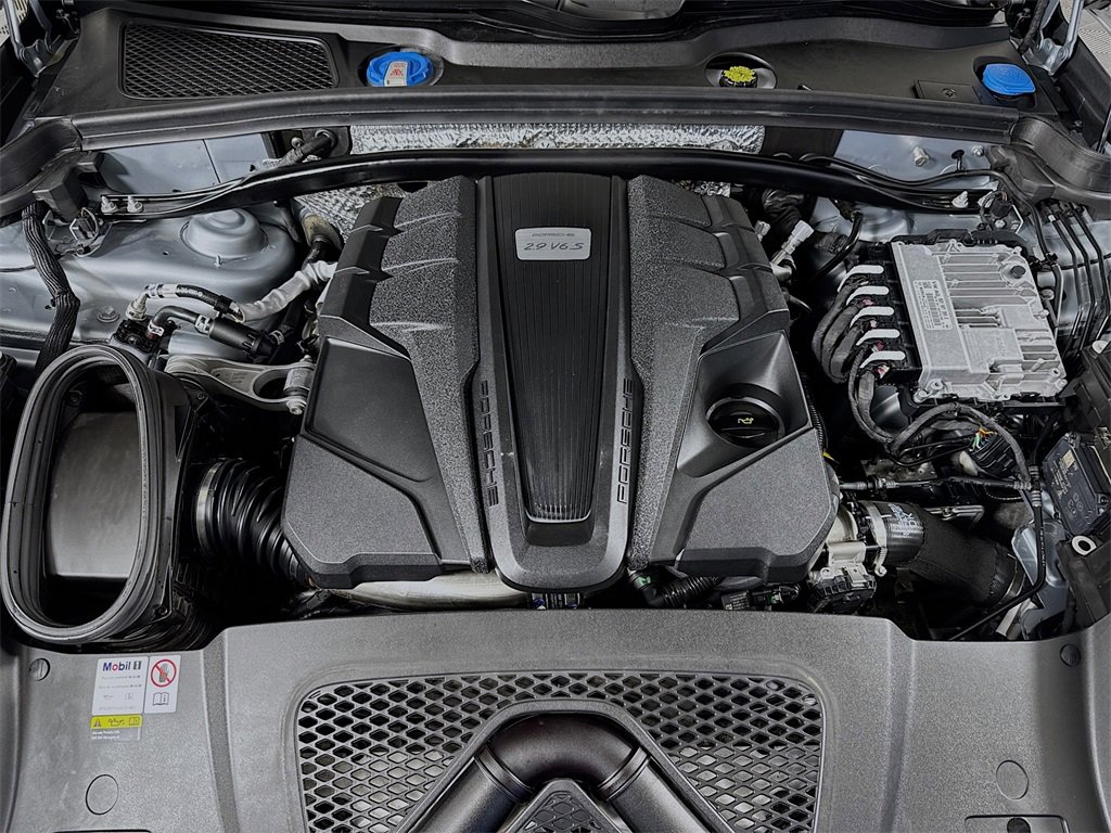 Used 2023 Porsche Macan S image 31