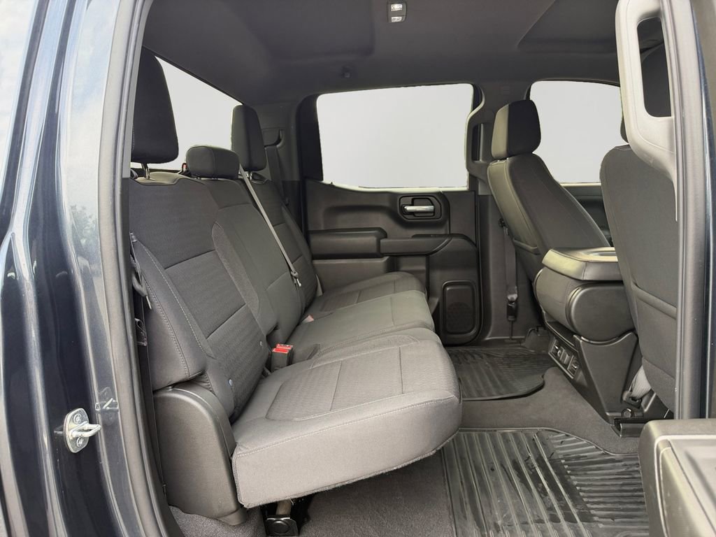 Used 2021 Chevrolet Silverado 1500 LT AWD/4WD image 13
