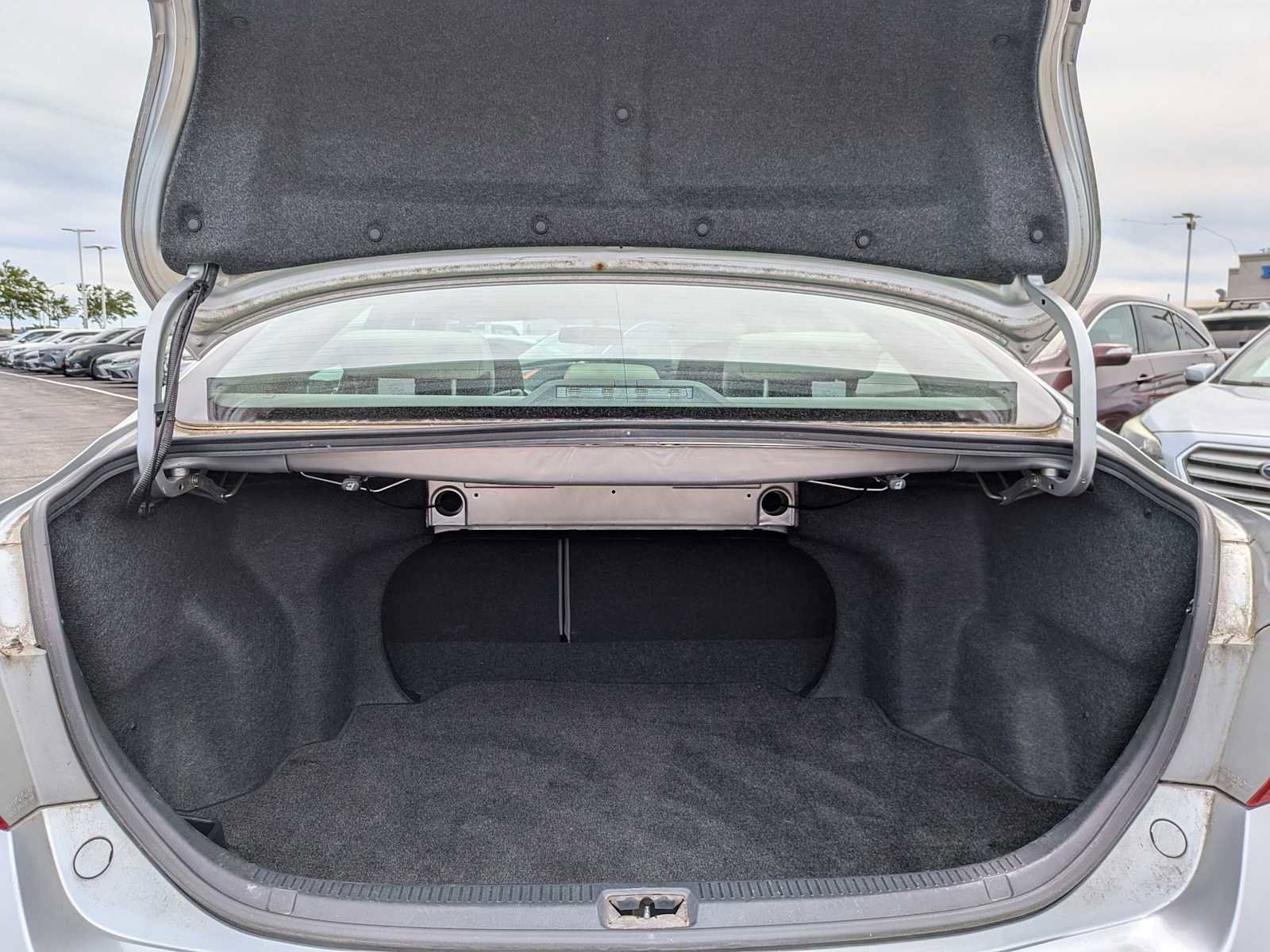Used 2010 Toyota Camry LE FWD image 26