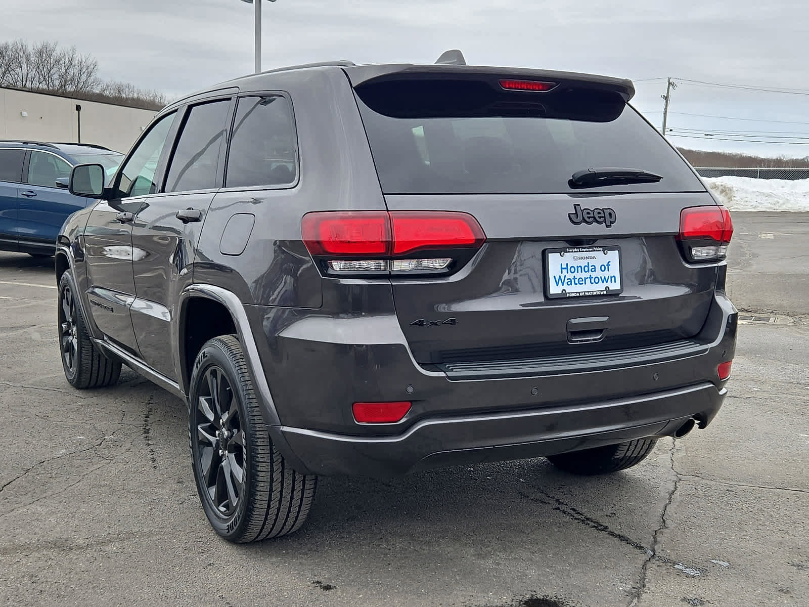 Used 2021 Jeep Grand Cherokee Laredo X image 7