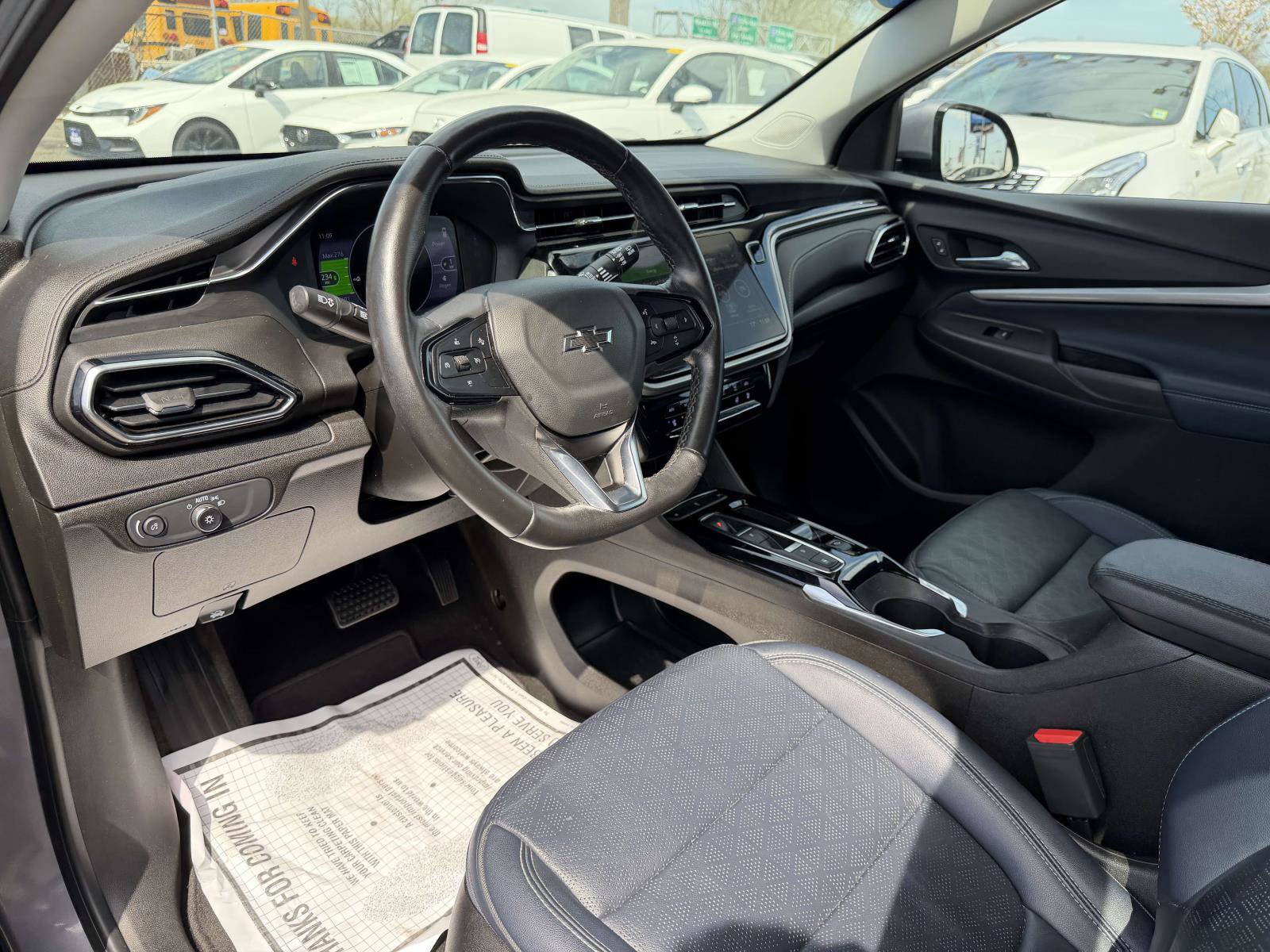 Certified 2022 Chevrolet Bolt EUV LT w/ Convenience Package image 10