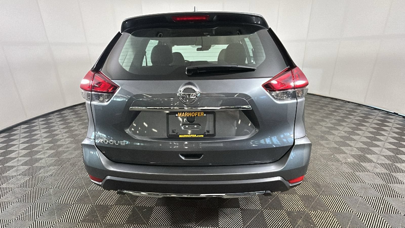 Used 2020 Nissan Rogue S FWD image 4
