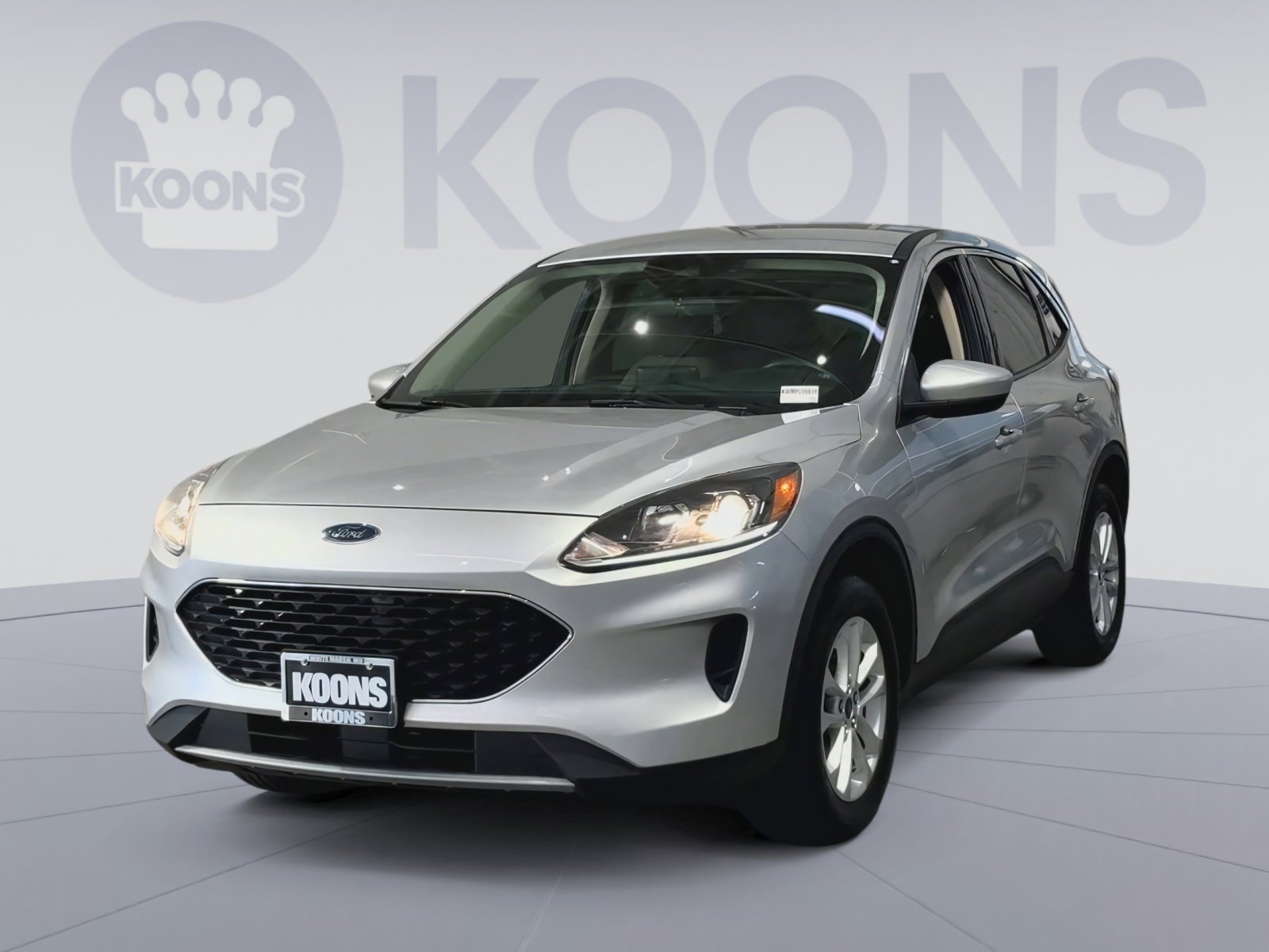 Used 2020 Ford Escape SE image 5