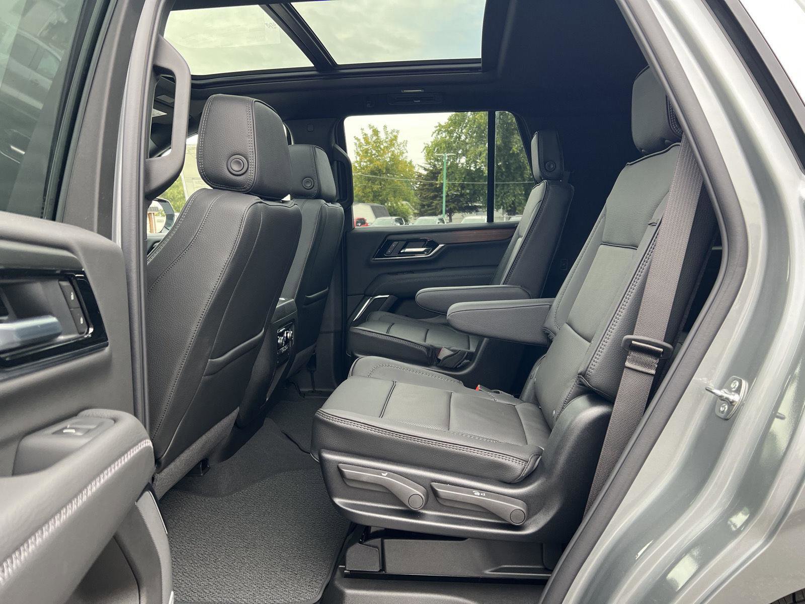 New 2026 GMC Yukon Denali w/ Sun & Power Step Package image 40