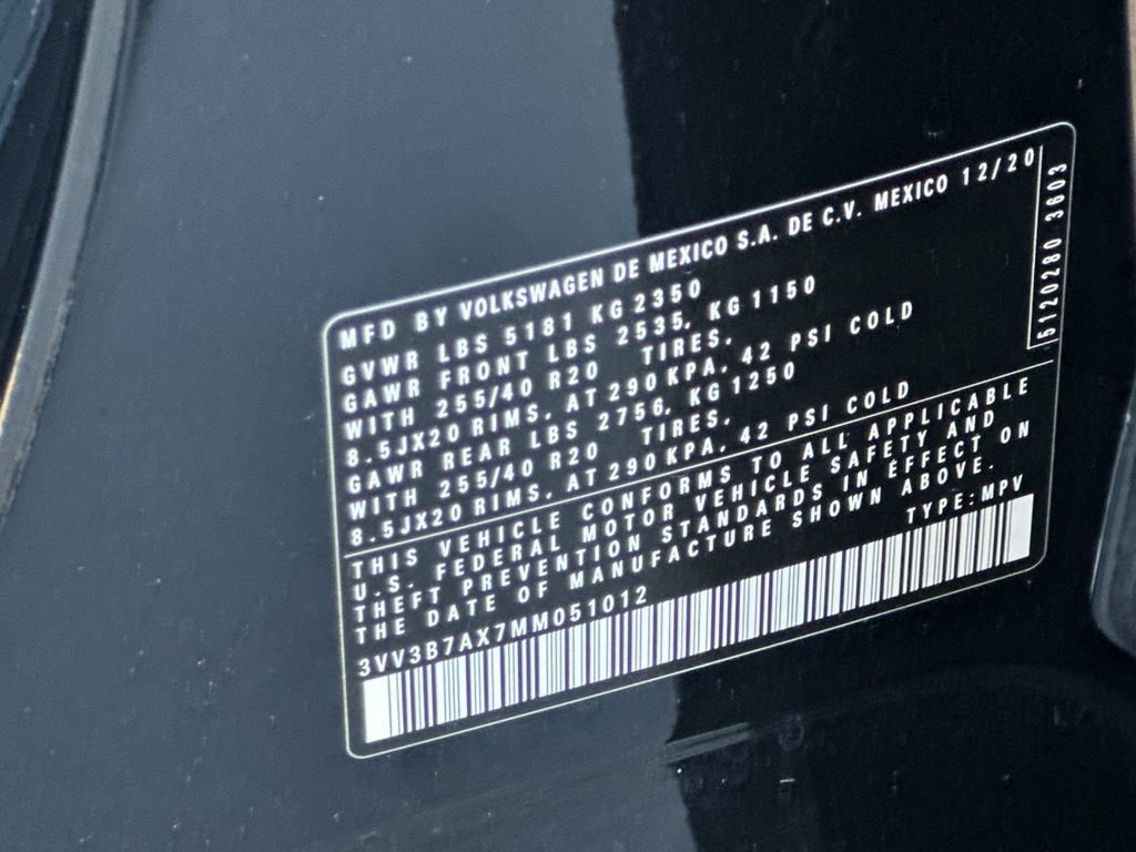 Used 2021 Volkswagen Tiguan SE R-Line image 30