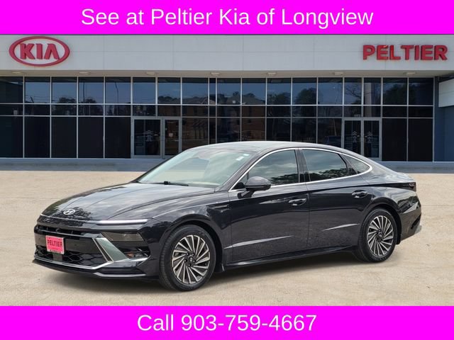 Used 2025 Hyundai Sonata Limited FWD image 3