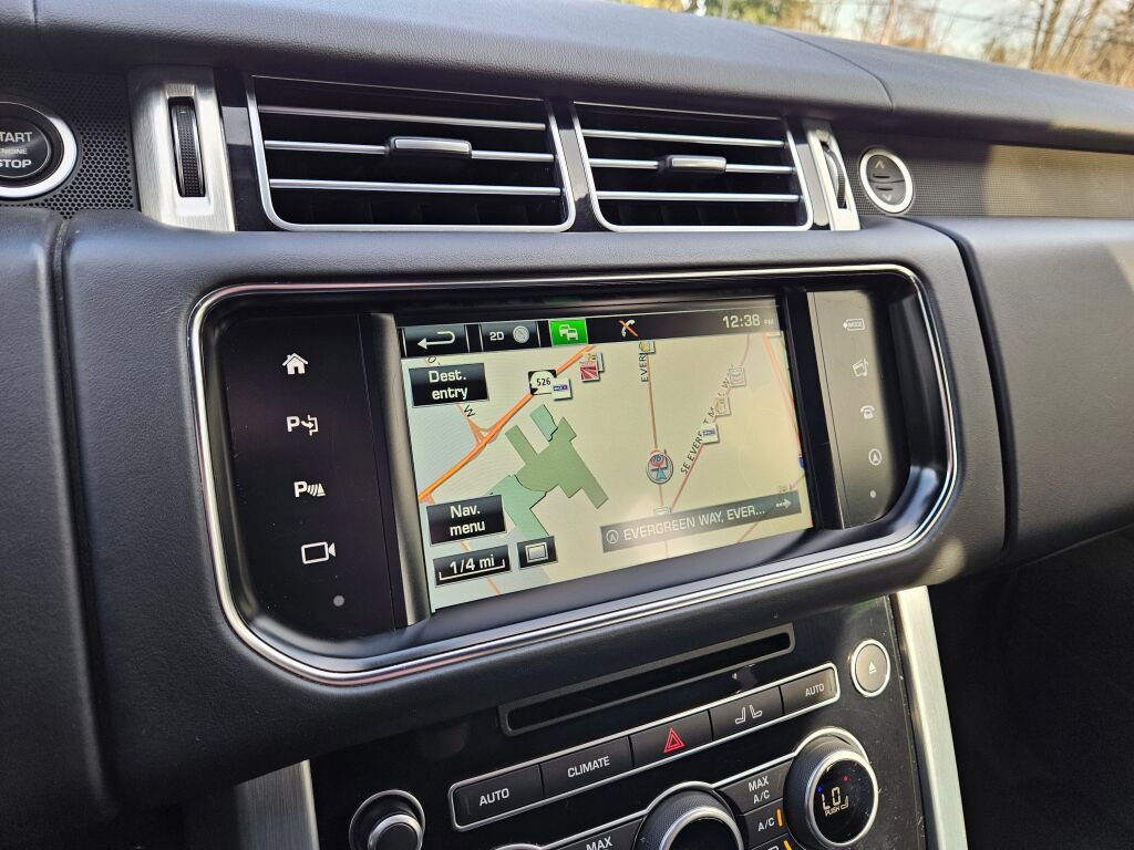 Used 2016 Land Rover Range Rover Supercharged image 23