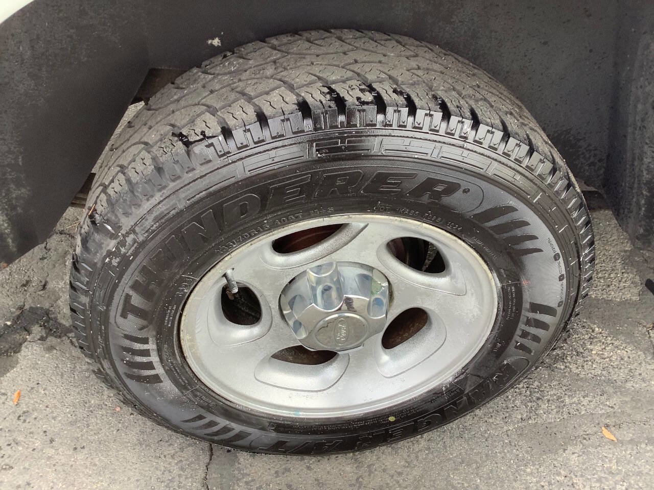 Used 2004 Ford Explorer Sport Trac XLS image 18