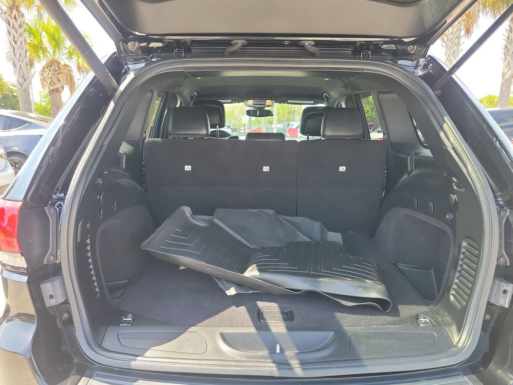 Used 2019 Jeep Grand Cherokee Altitude RWD image 29
