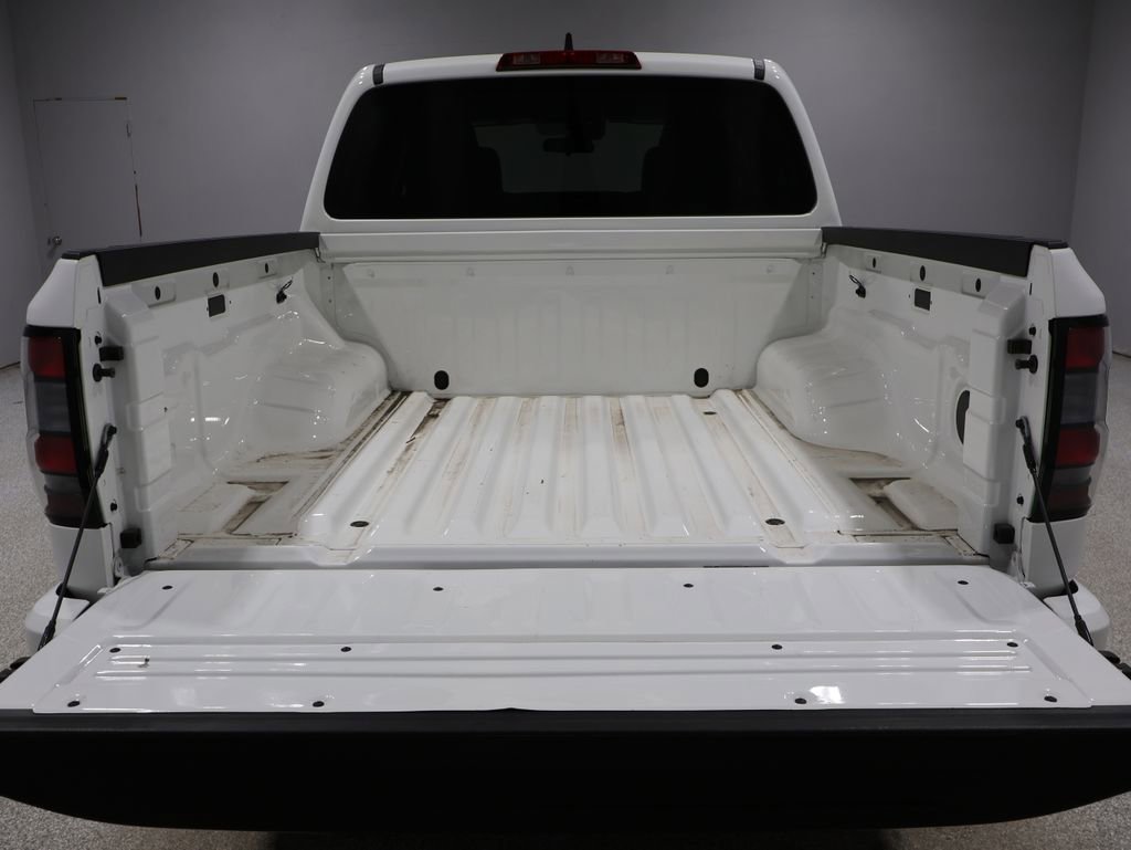 Used 2024 Nissan Frontier SV AWD/4WD image 4
