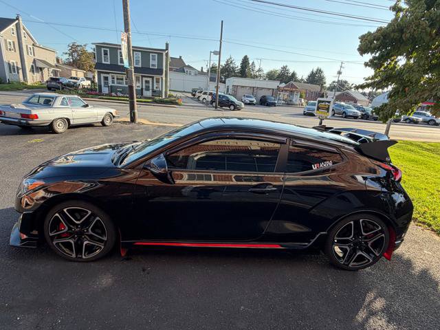 Used 2020 Hyundai Veloster N w/ Performance Package FWD image 8