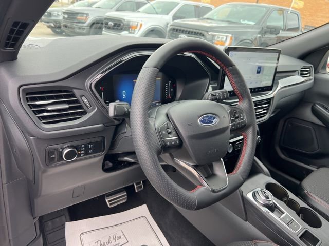 Certified 2024 Ford Escape ST-Line w/ Tech Pack #1 AWD/4WD image 7