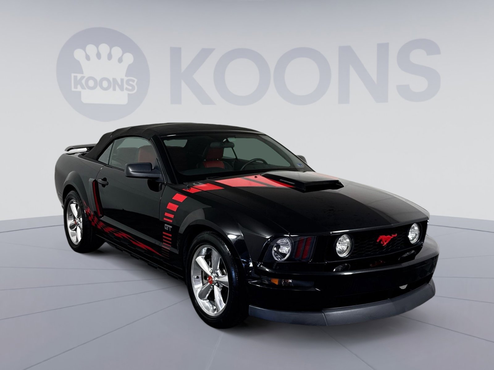 Used 2006 Ford Mustang GT RWD image 10