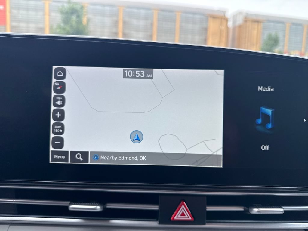 New 2026 Hyundai Elantra Limited FWD image 25