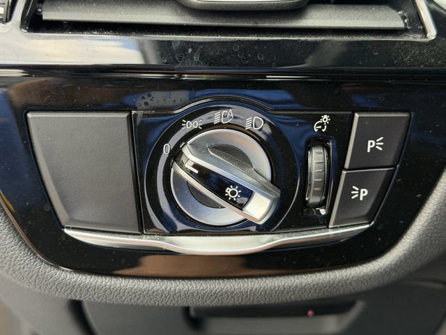 Used 2023 BMW 530i w/ Convenience Package RWD image 22