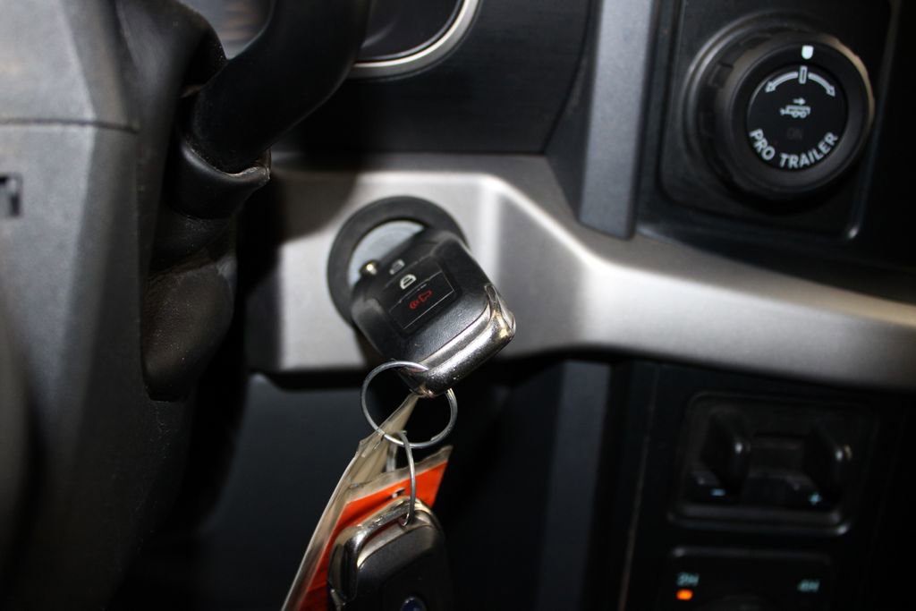 Used 2022 Ford F150 XLT w/ Trailer Tow Package image 24