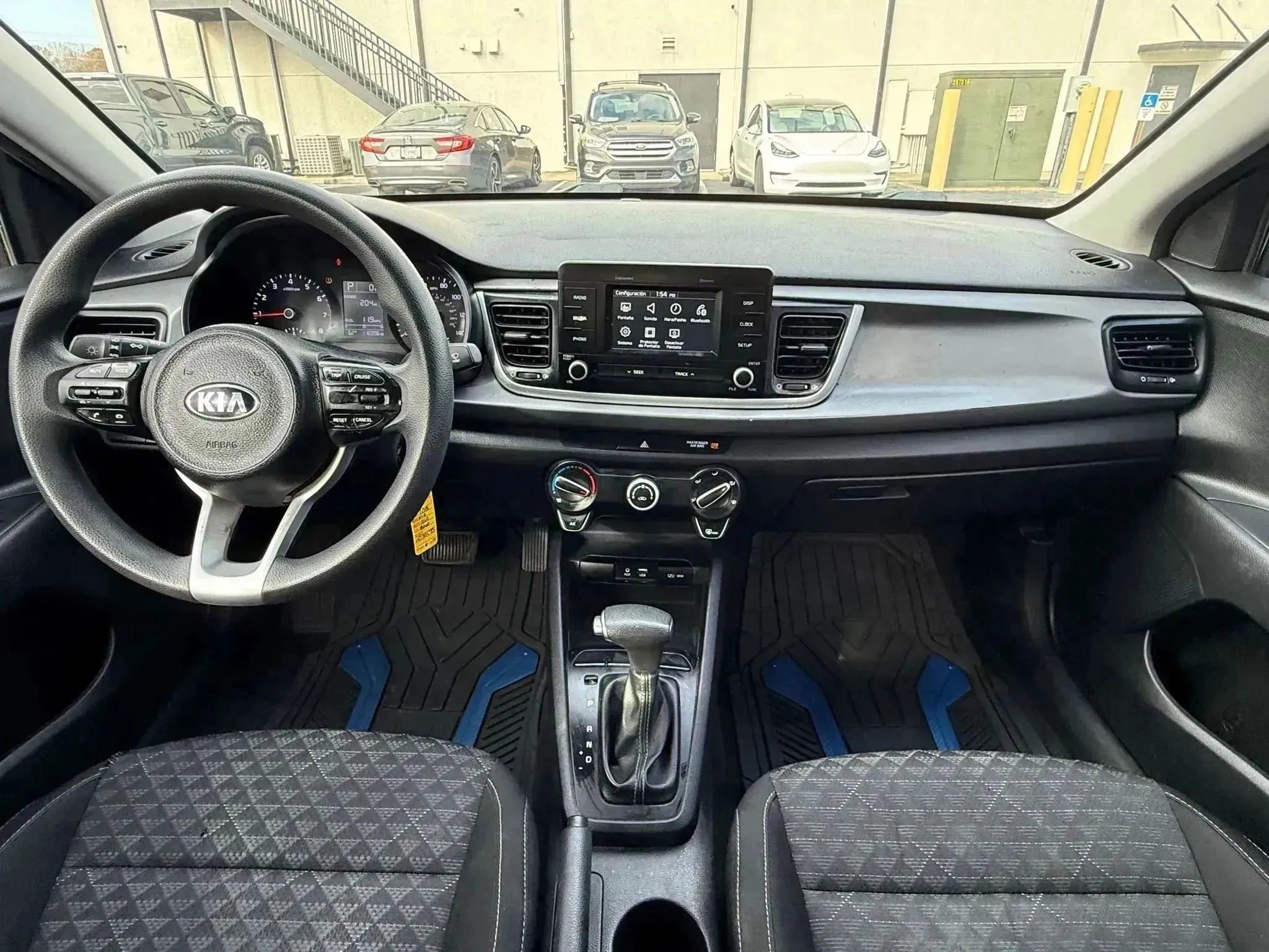 Used 2018 Kia Rio S FWD image 3