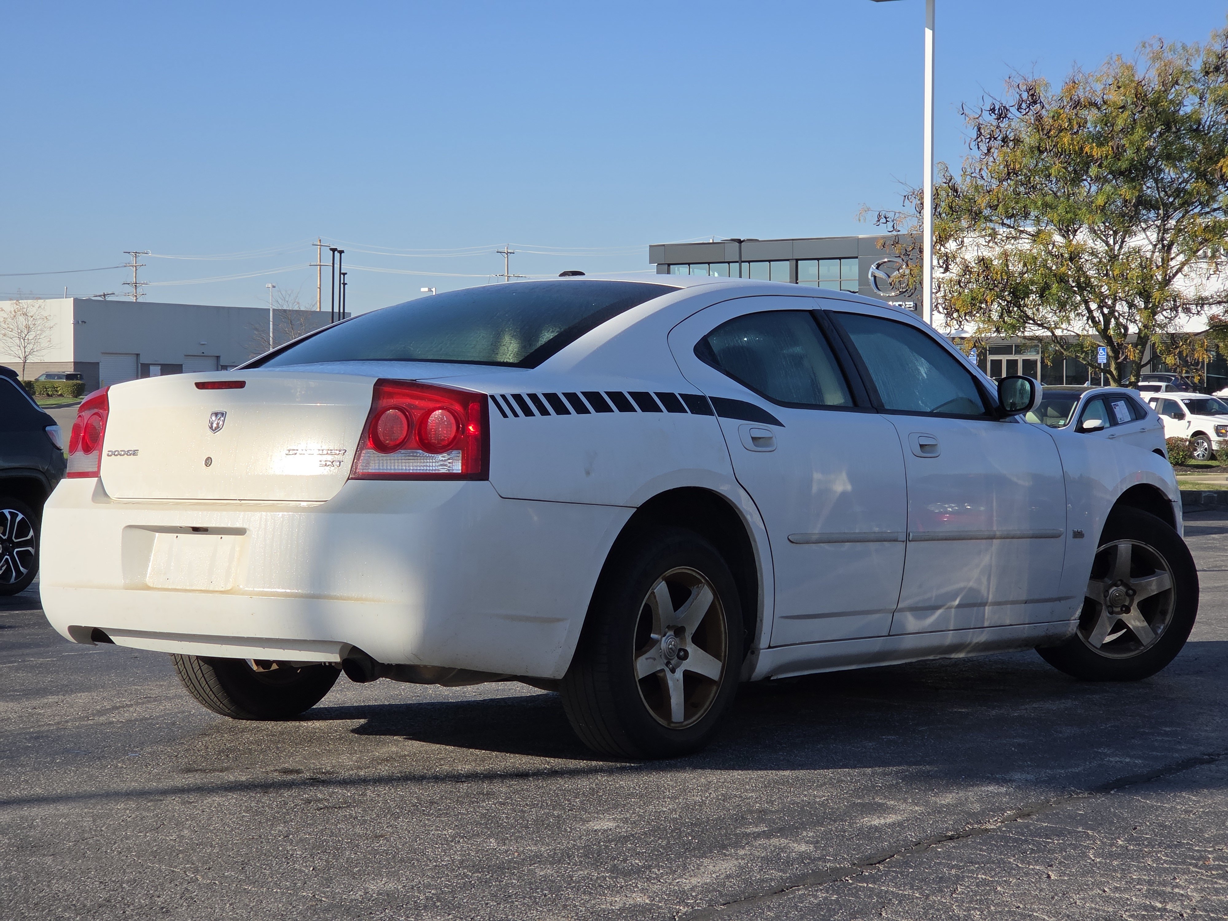 Used 2010 Dodge Charger SXT RWD image 5