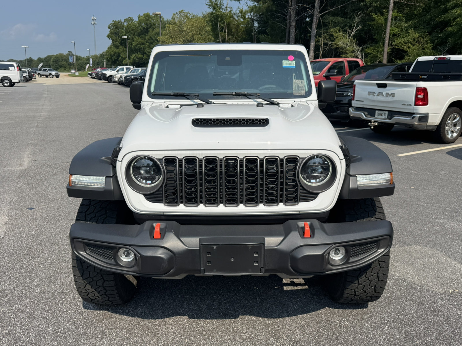Certified 2025 Jeep Gladiator Mojave w/ Convenience Group AWD/4WD image 2