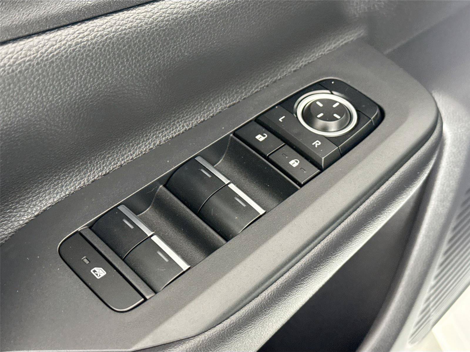 Certified 2023 Toyota Prius Prime FWD image 28