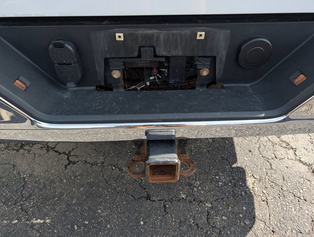 Used 2022 GMC Sierra 2500 SLE w/ SLE Convenience Package AWD/4WD image 9