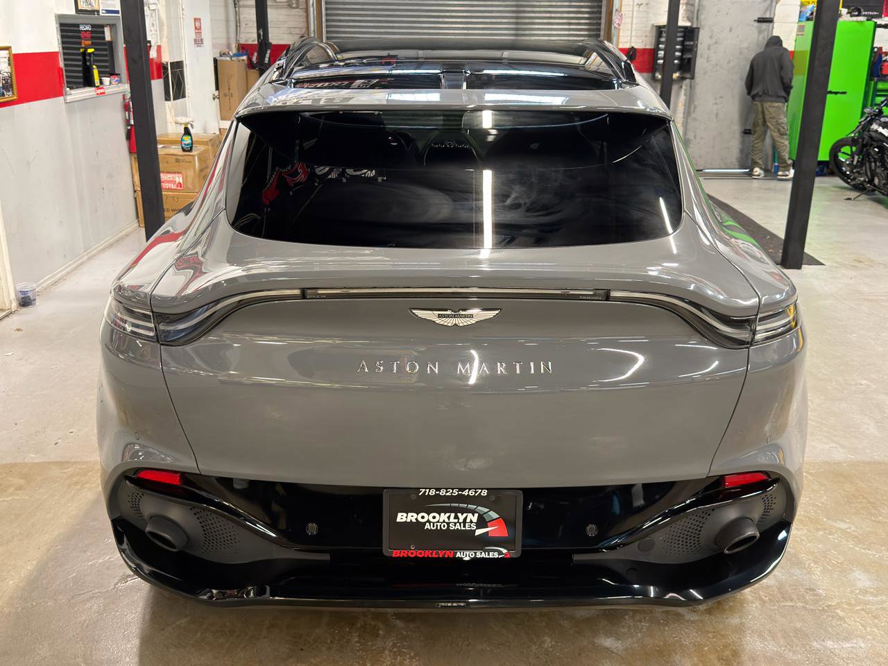 Used 2021 Aston Martin DBX image 8