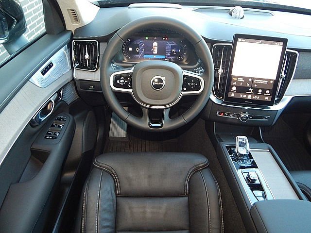 New 2026 Volvo XC90 B6 Ultra w/ Lounge Package image 12