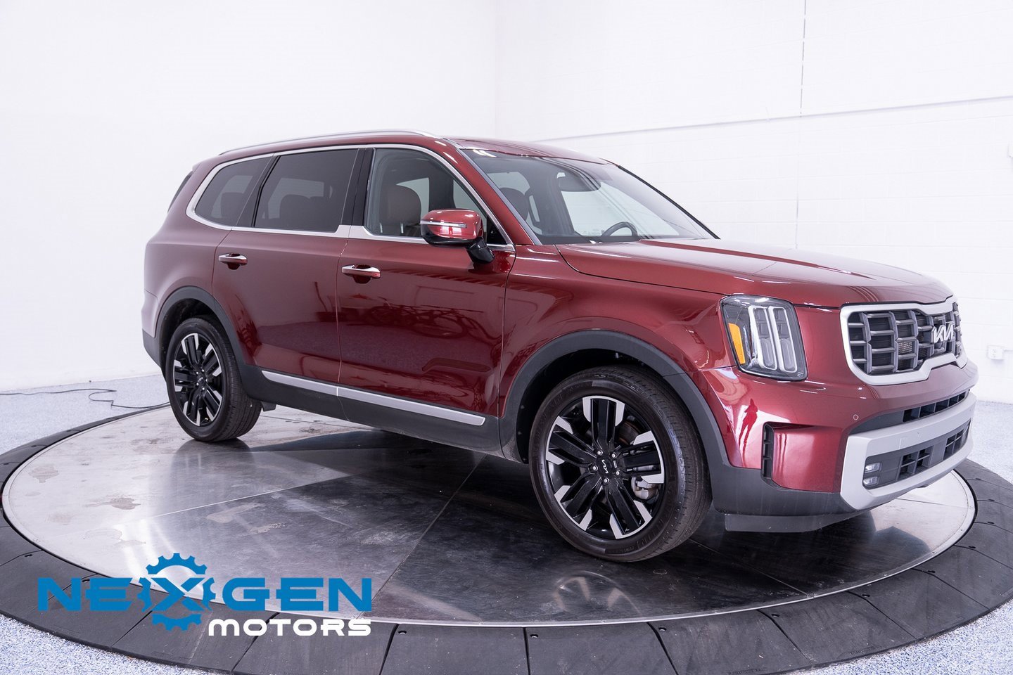 Used 2024 Kia Telluride SX