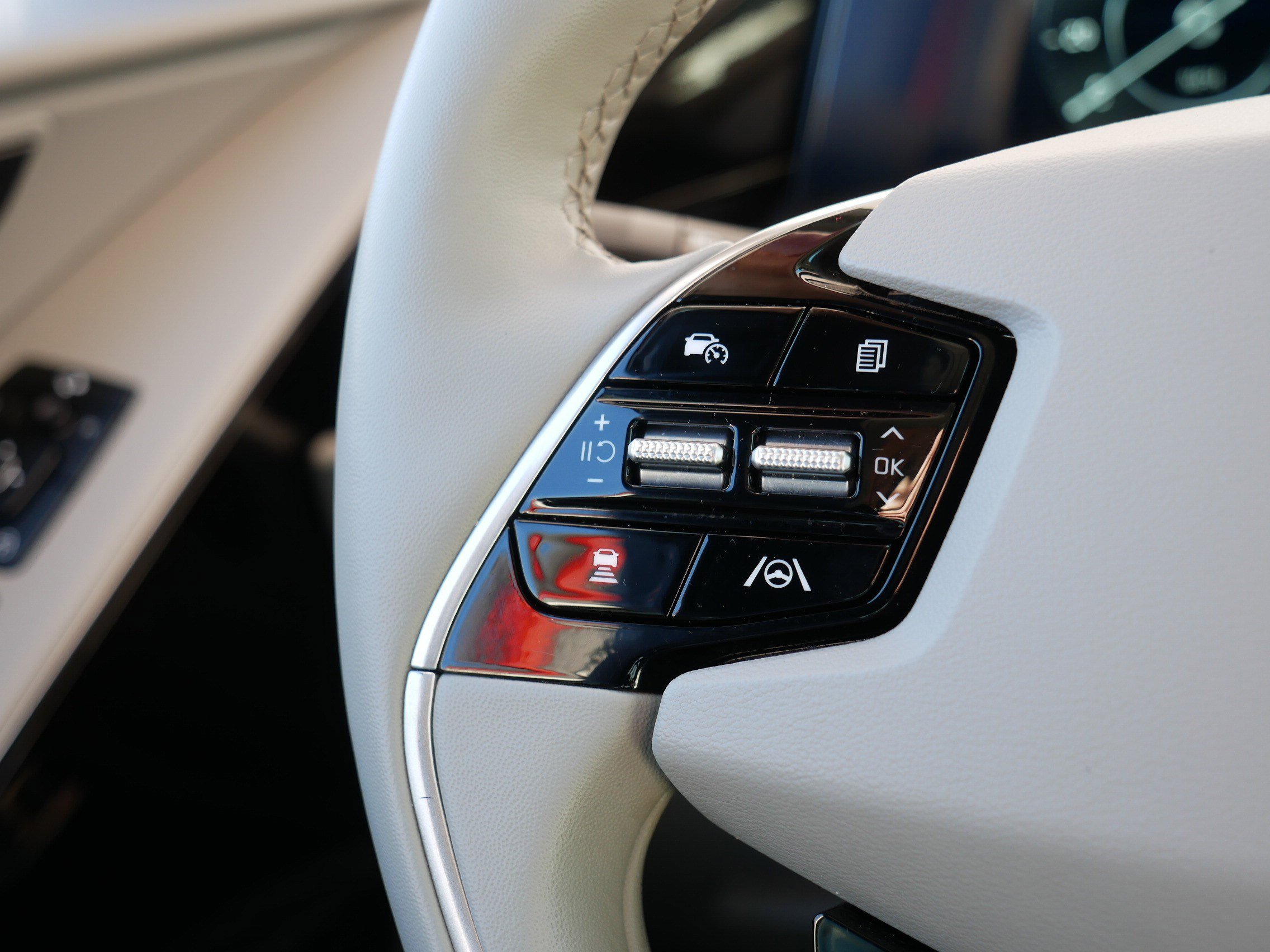 Certified 2023 Kia Niro Wave w/ Wave Preserve Package image 28