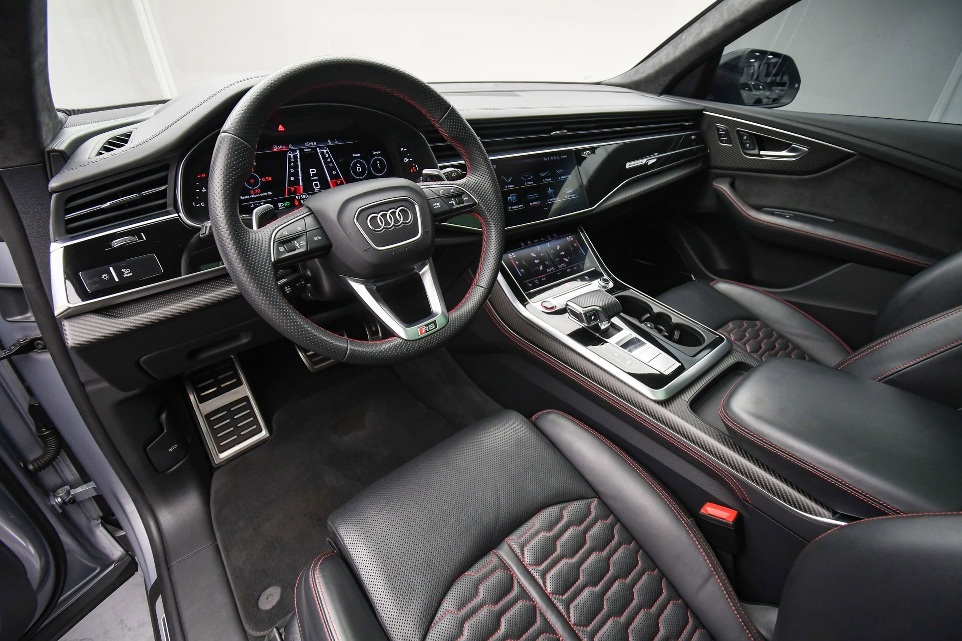 Used 2021 Audi RS Q8 4.0T w/ Black Optic Package image 12