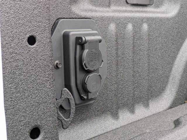 New 2026 Ford F350 Lariat w/ Black Appearance Package image 34