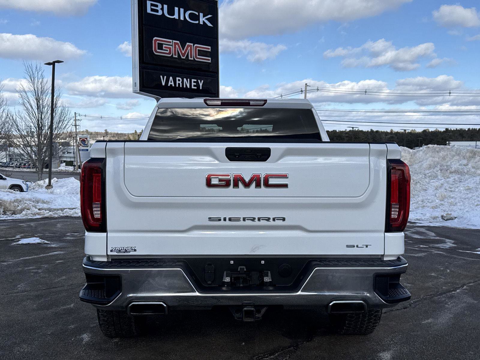 Used 2022 GMC Sierra 1500 SLT w/ SLT Premium Package image 8