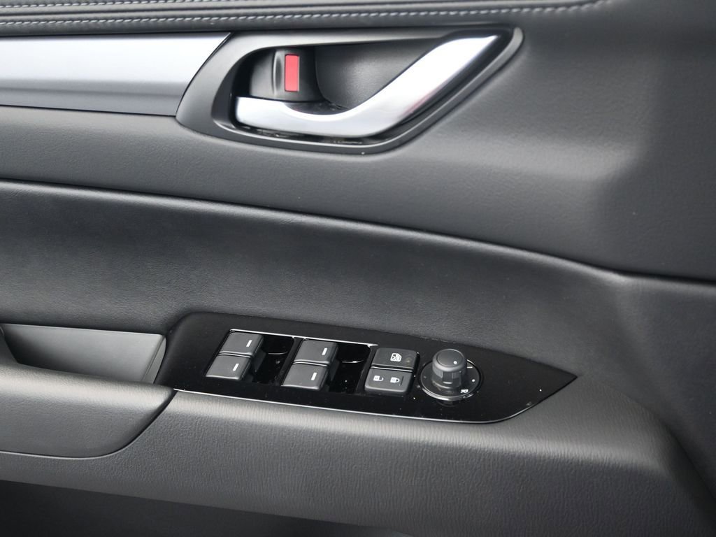 Used 2025 MAZDA CX-5 AWD 2.5 S w/ Select Package image 13