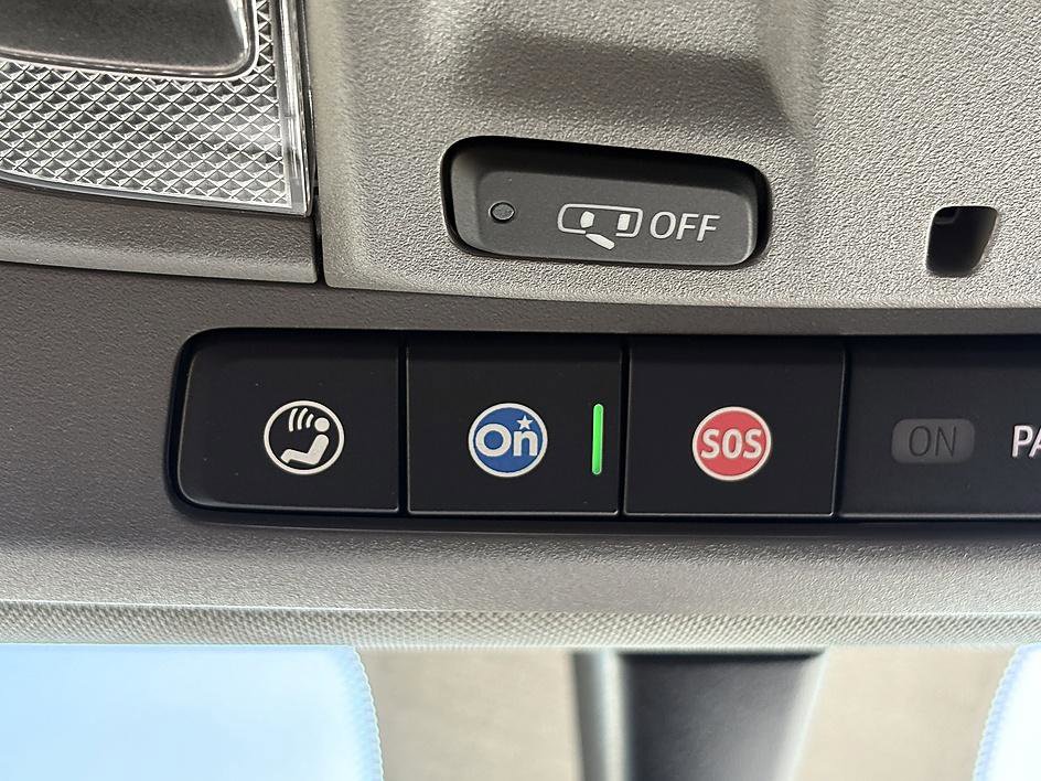 Used 2023 Chevrolet Silverado 2500 Custom w/ Custom Value Package image 23