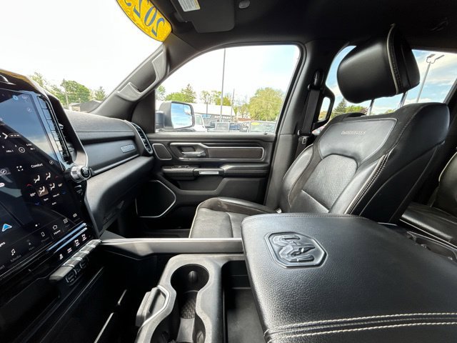 Used 2023 RAM 1500 Laramie AWD/4WD image 49
